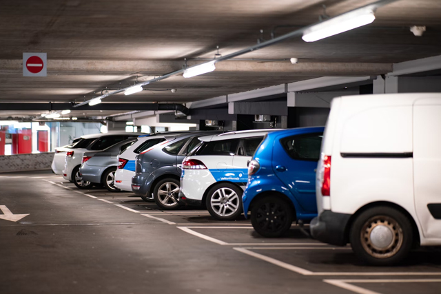 Indemnización por robo en estacionamiento de tienda comercial EASY